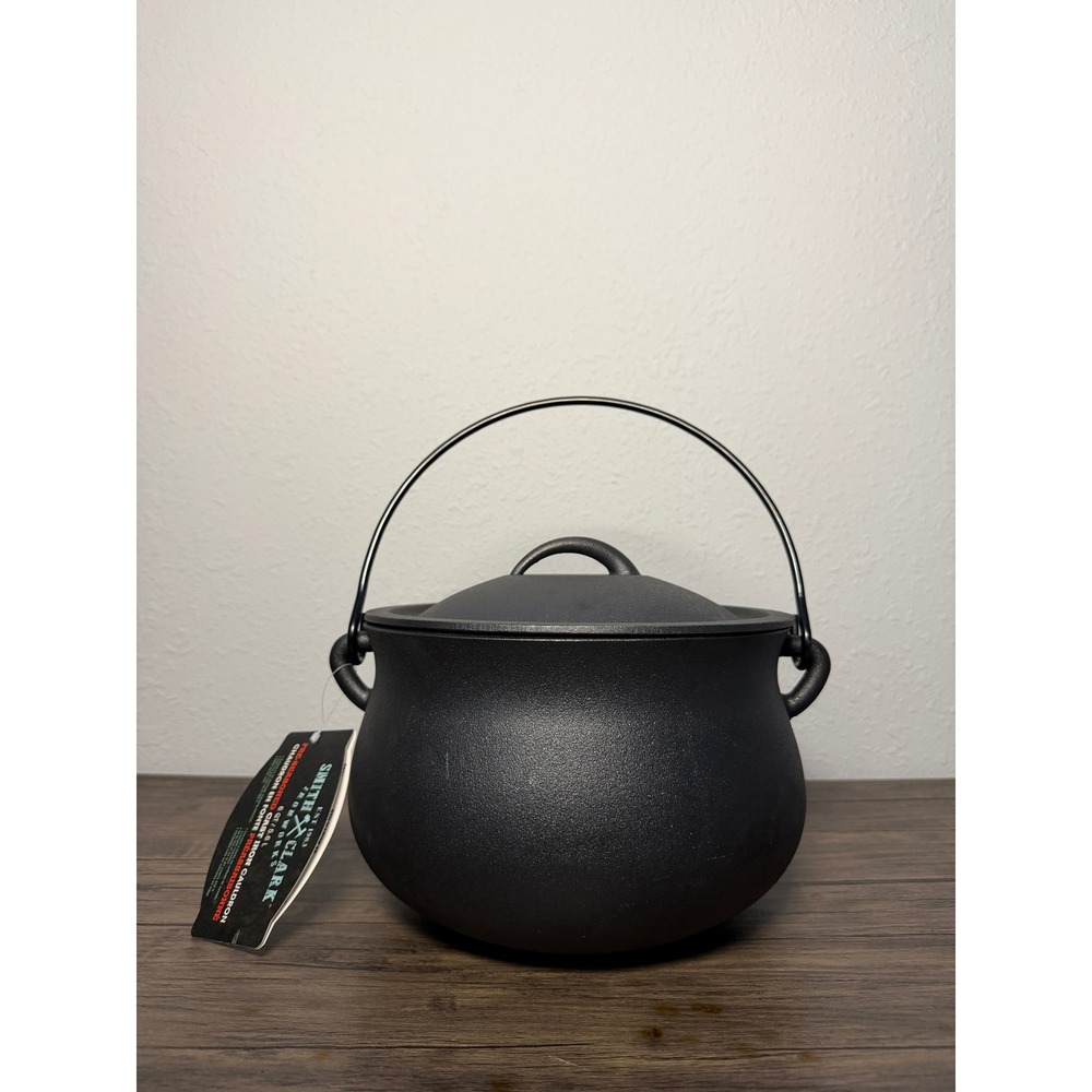 Smith & Clark 6 Qt Pre-Seasoned Cast Iron Cauldron with Lid and Bail Handle